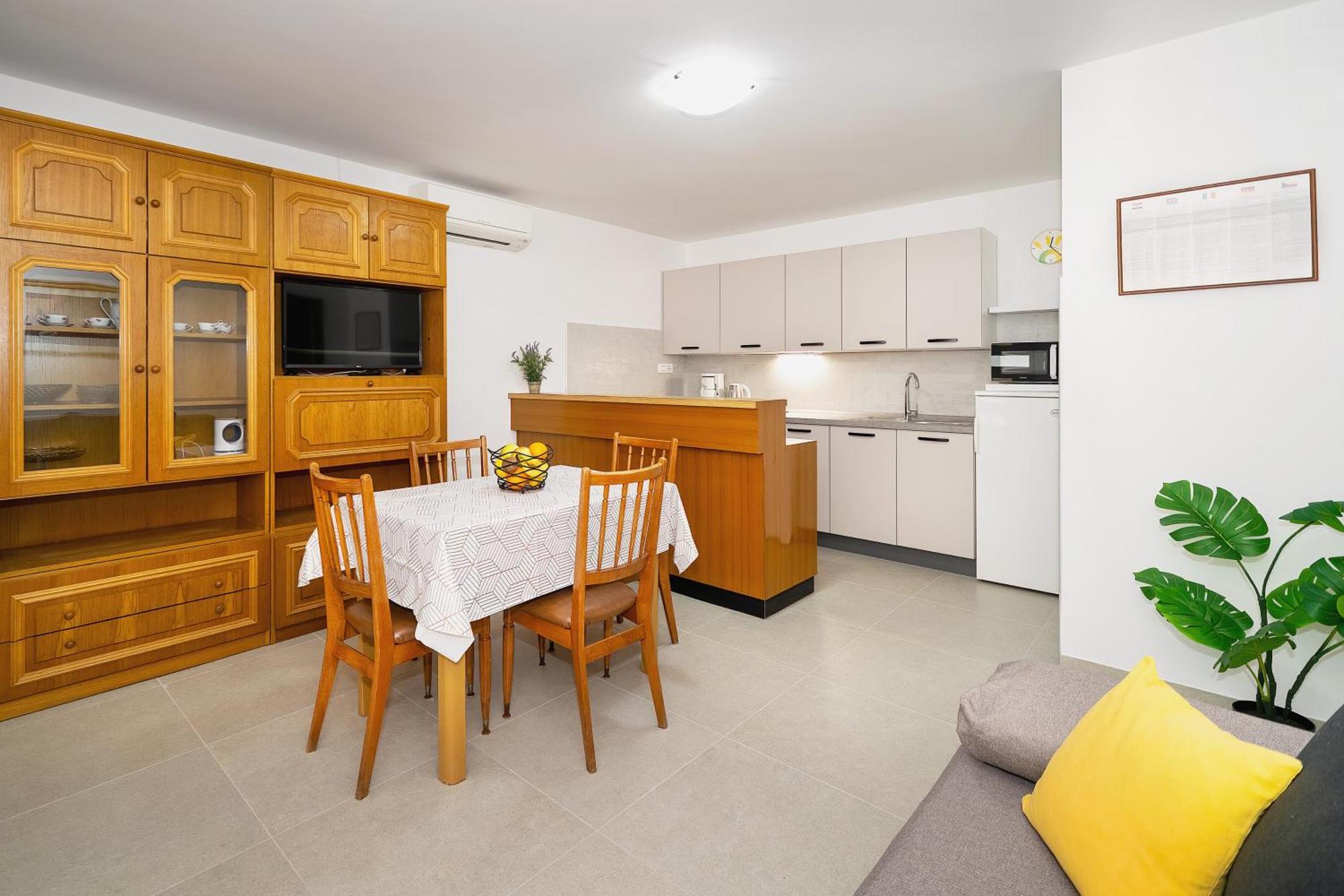 Apartments & Room Jagoda Baska  Luaran gambar