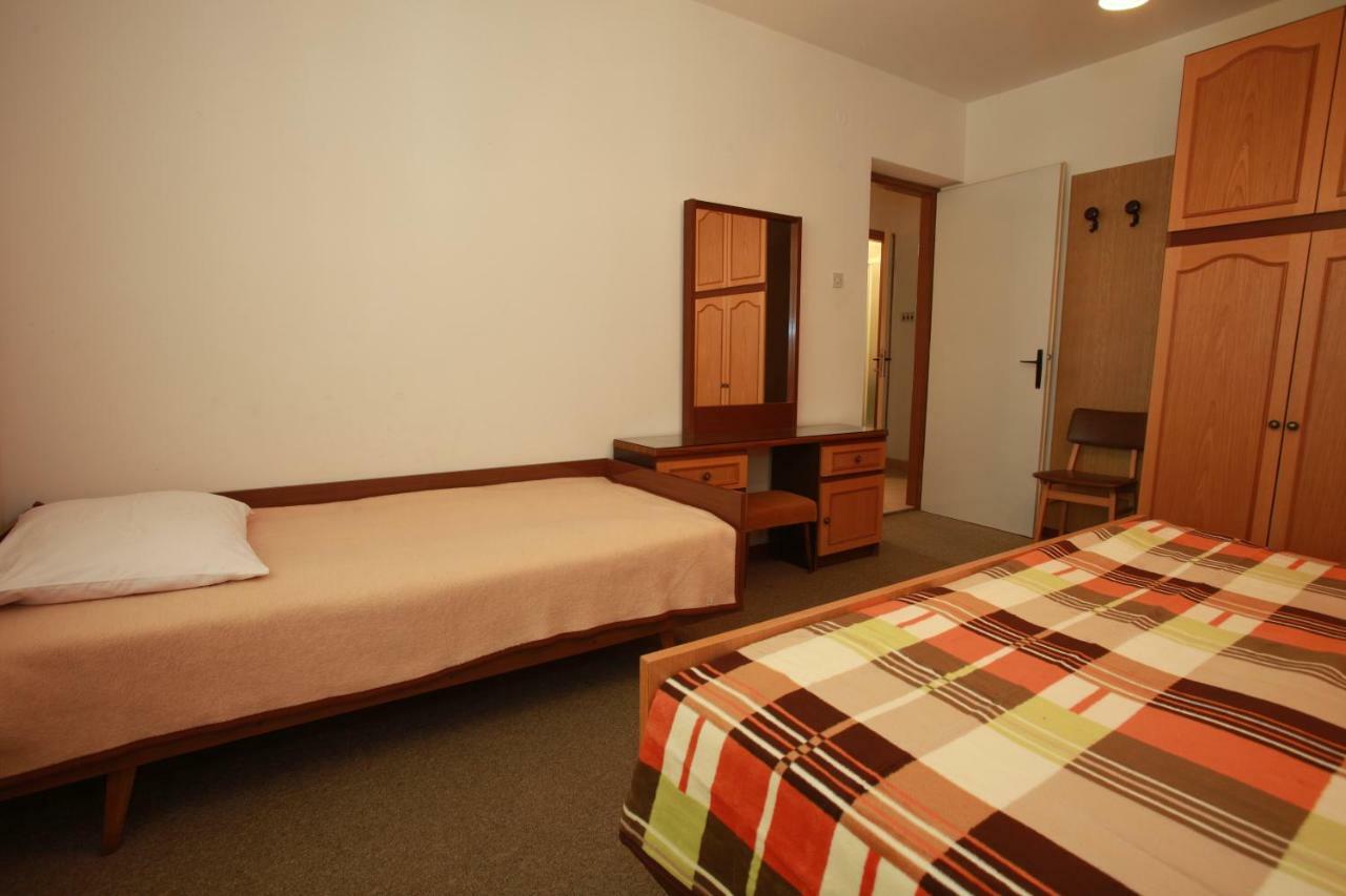 Apartments & Room Jagoda Baska  Luaran gambar