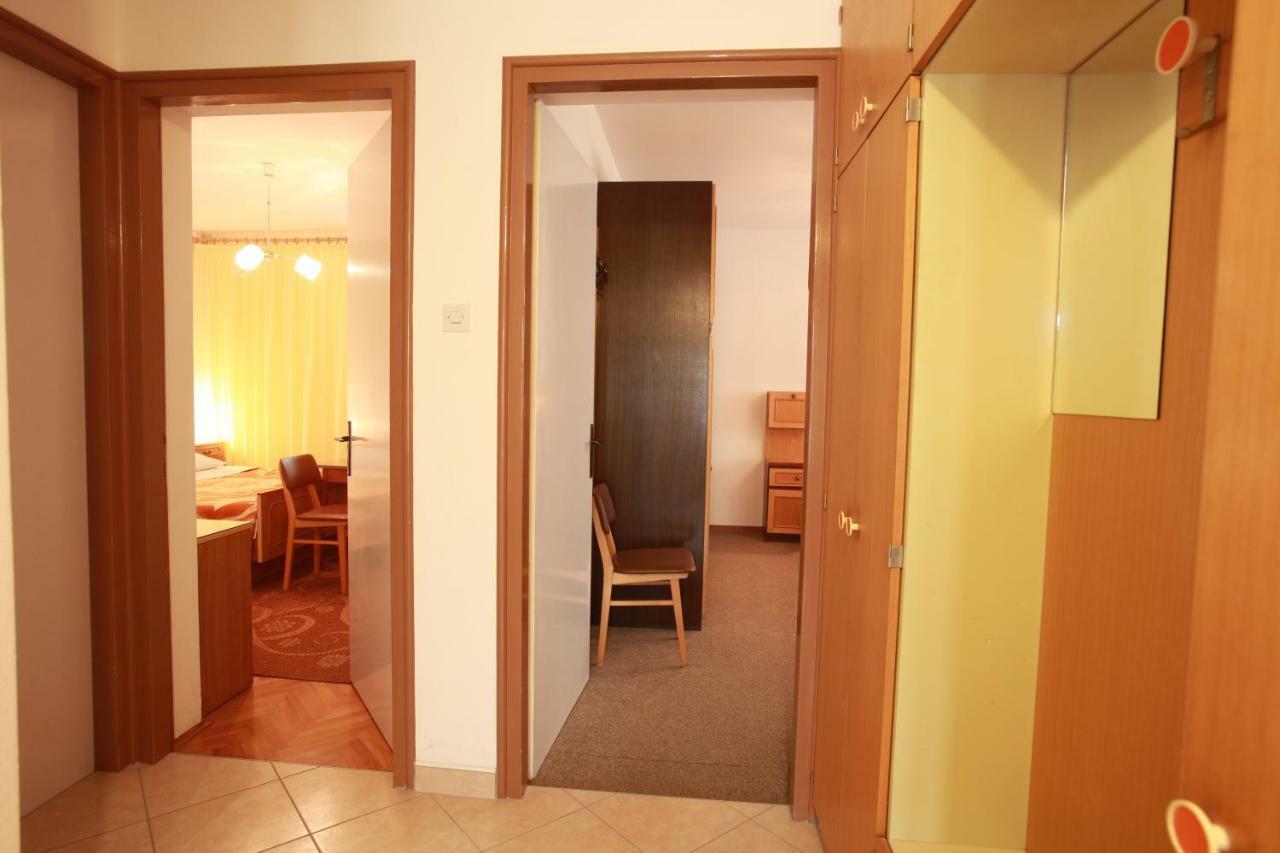 Apartments & Room Jagoda Baska  Luaran gambar