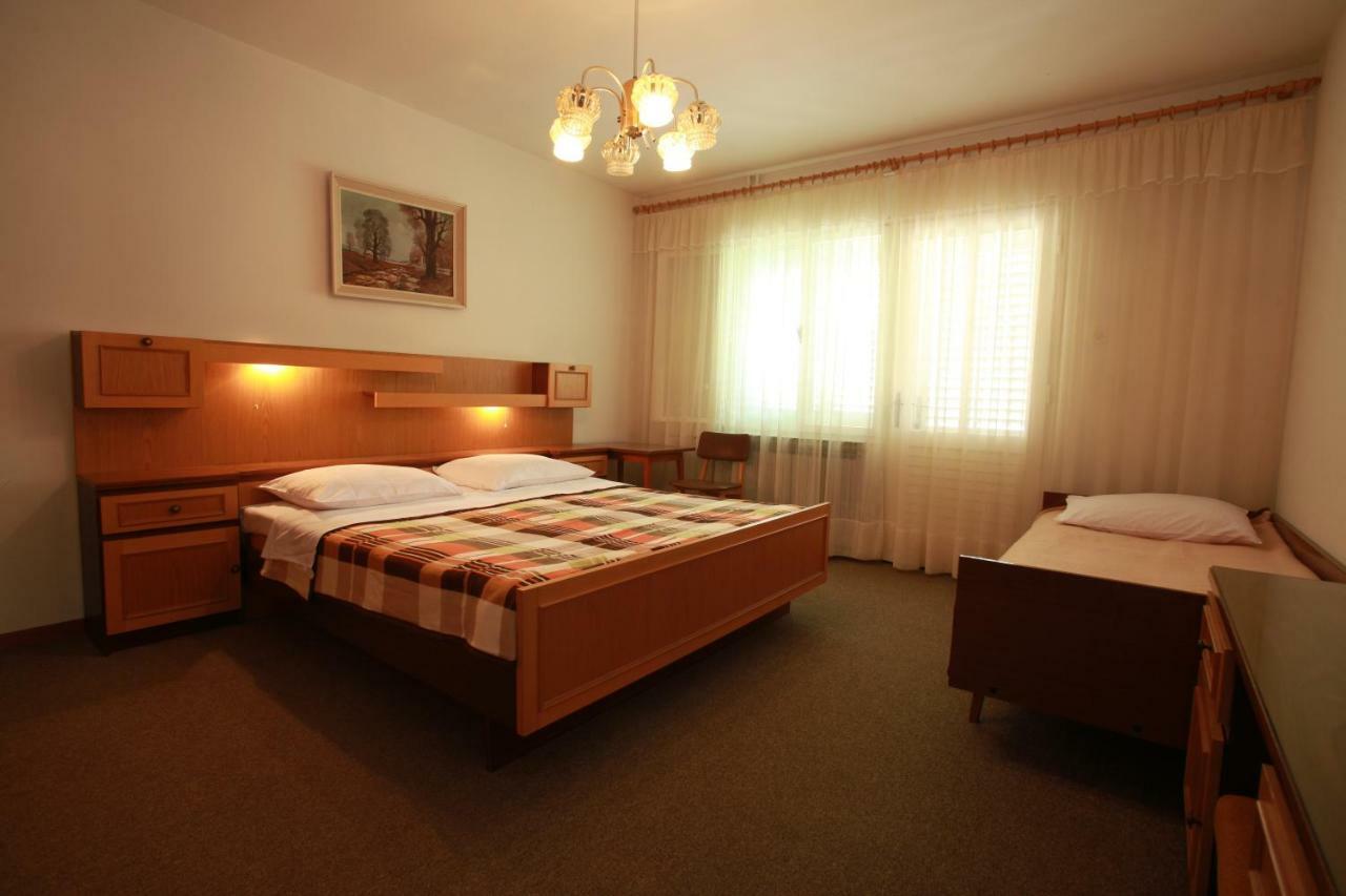 Apartments & Room Jagoda Baska  Luaran gambar