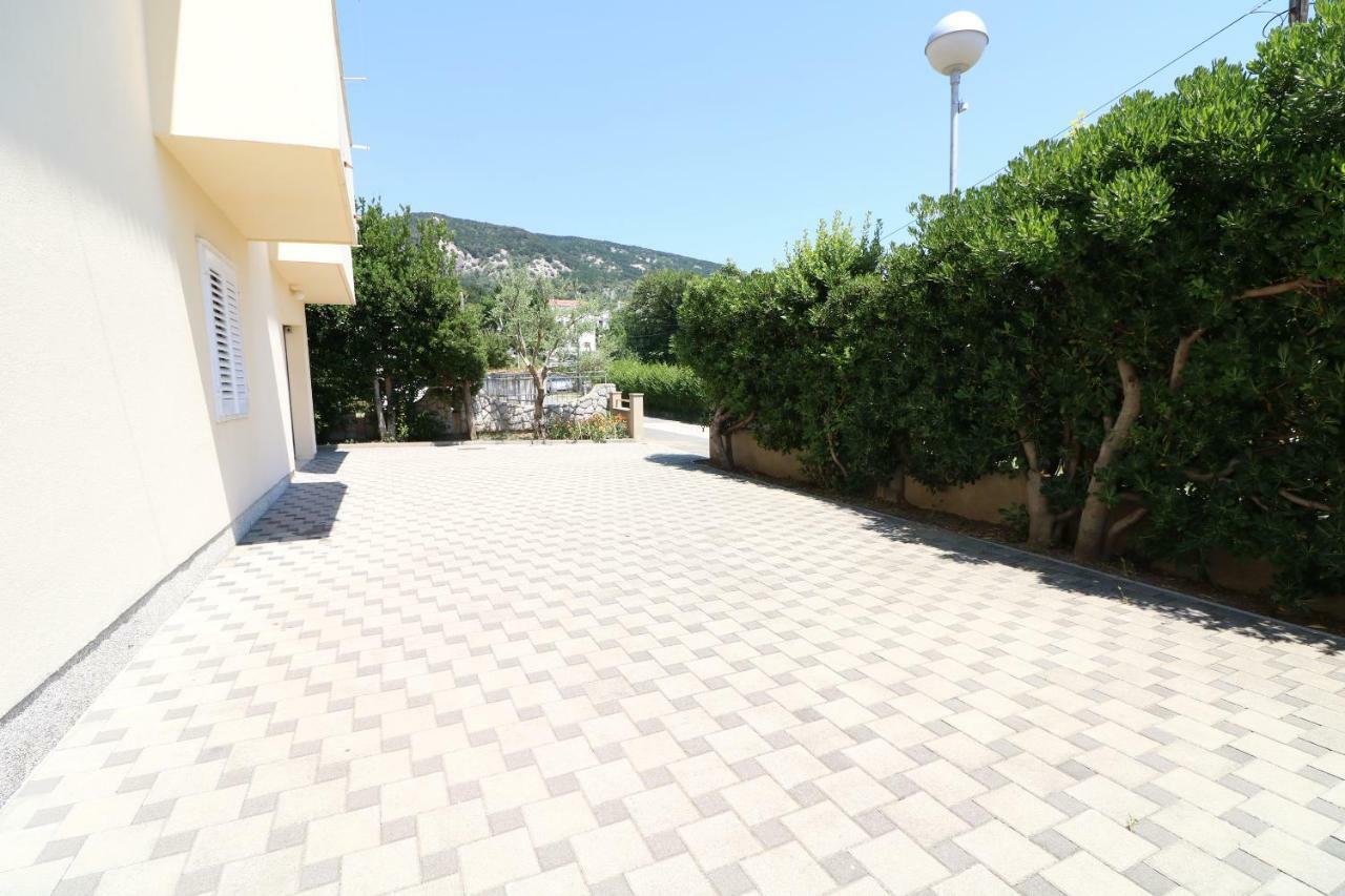 Apartments & Room Jagoda Baska  Luaran gambar